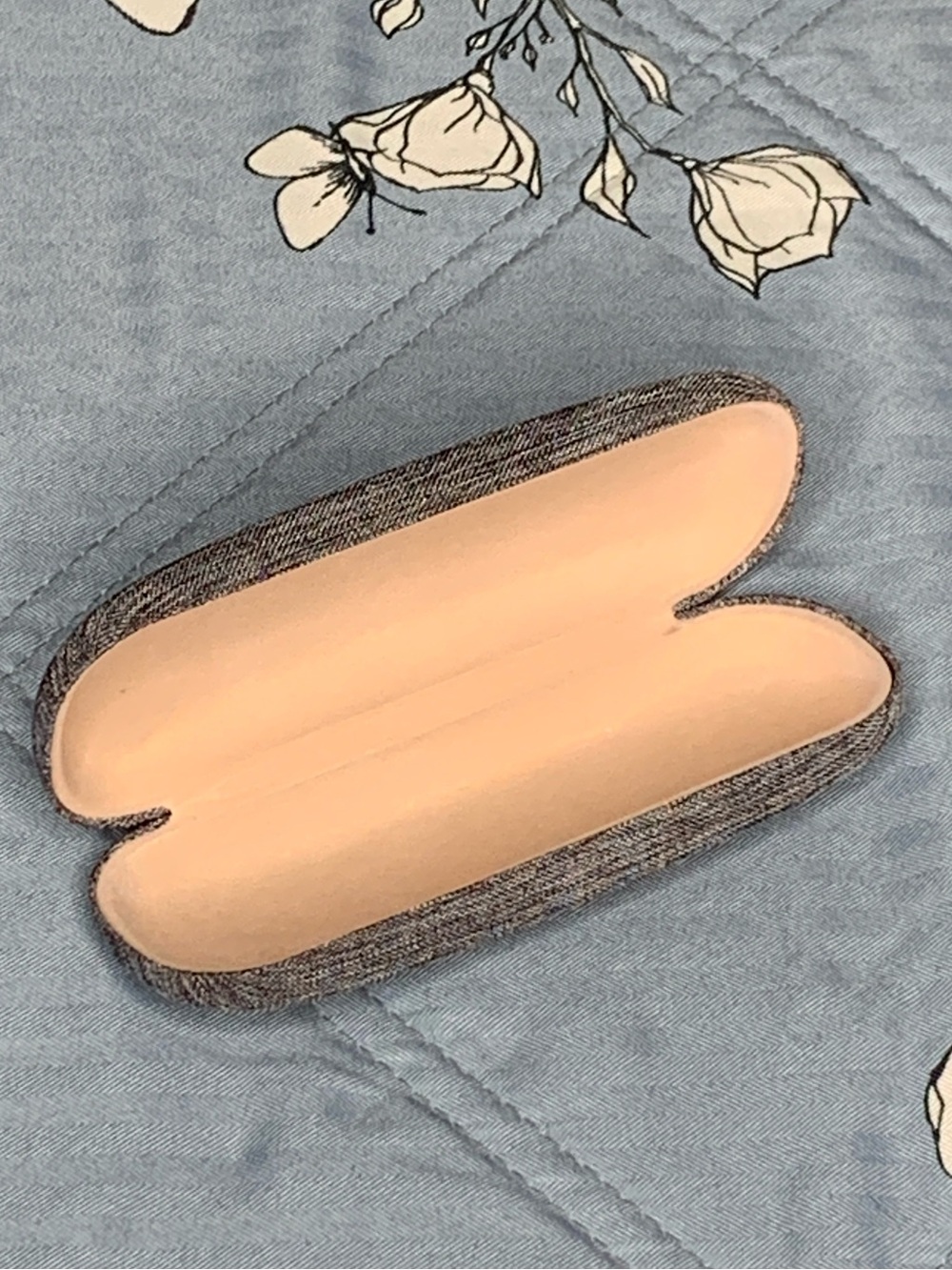 Grey Hard Shell Eyeglasses Case